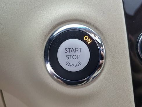 Used 2017 INFINITI QX50 2WD w/ Premium Plus Package image 31