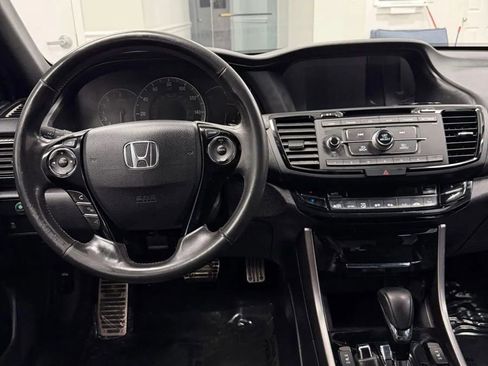 Used 2017 Honda Accord Sport Special Edition image 11