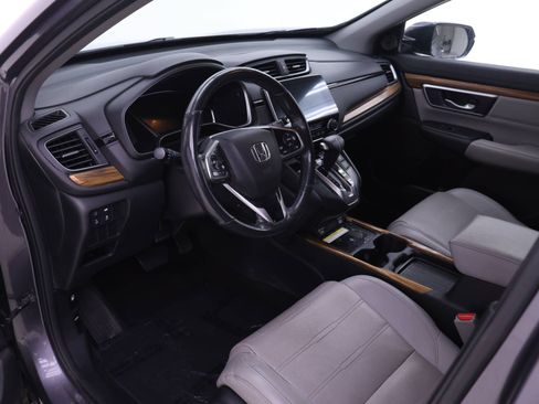 Used 2021 Honda CR-V Touring image 3