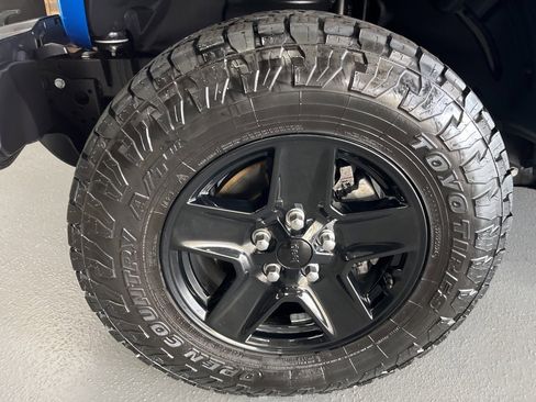 Used 2021 Jeep Gladiator Sport image 5