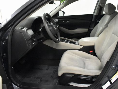 Certified 2023 Honda Accord LX image 12