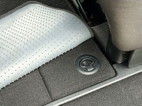 Used 2019 Dodge Grand Caravan SE FWD image 12