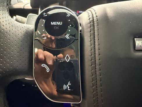 Used 2021 Land Rover Range Rover Sport HSE Silver Edition image 38