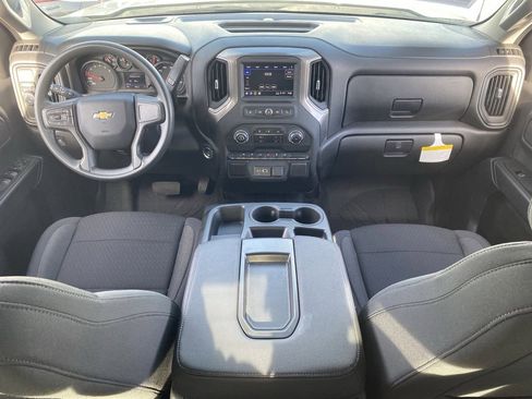 Used 2025 Chevrolet Silverado 1500 Custom image 12