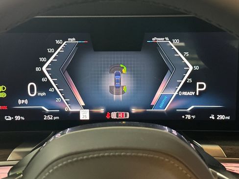 Used 2026 BMW i7 eDrive50 w/ M Sport Package RWD image 21