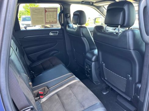 Used 2020 Jeep Grand Cherokee Altitude AWD/4WD image 26