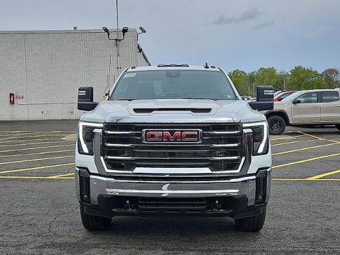 New 2026 GMC Sierra 2500 SLE w/ SLE Value Package; AWD/4WD image 2