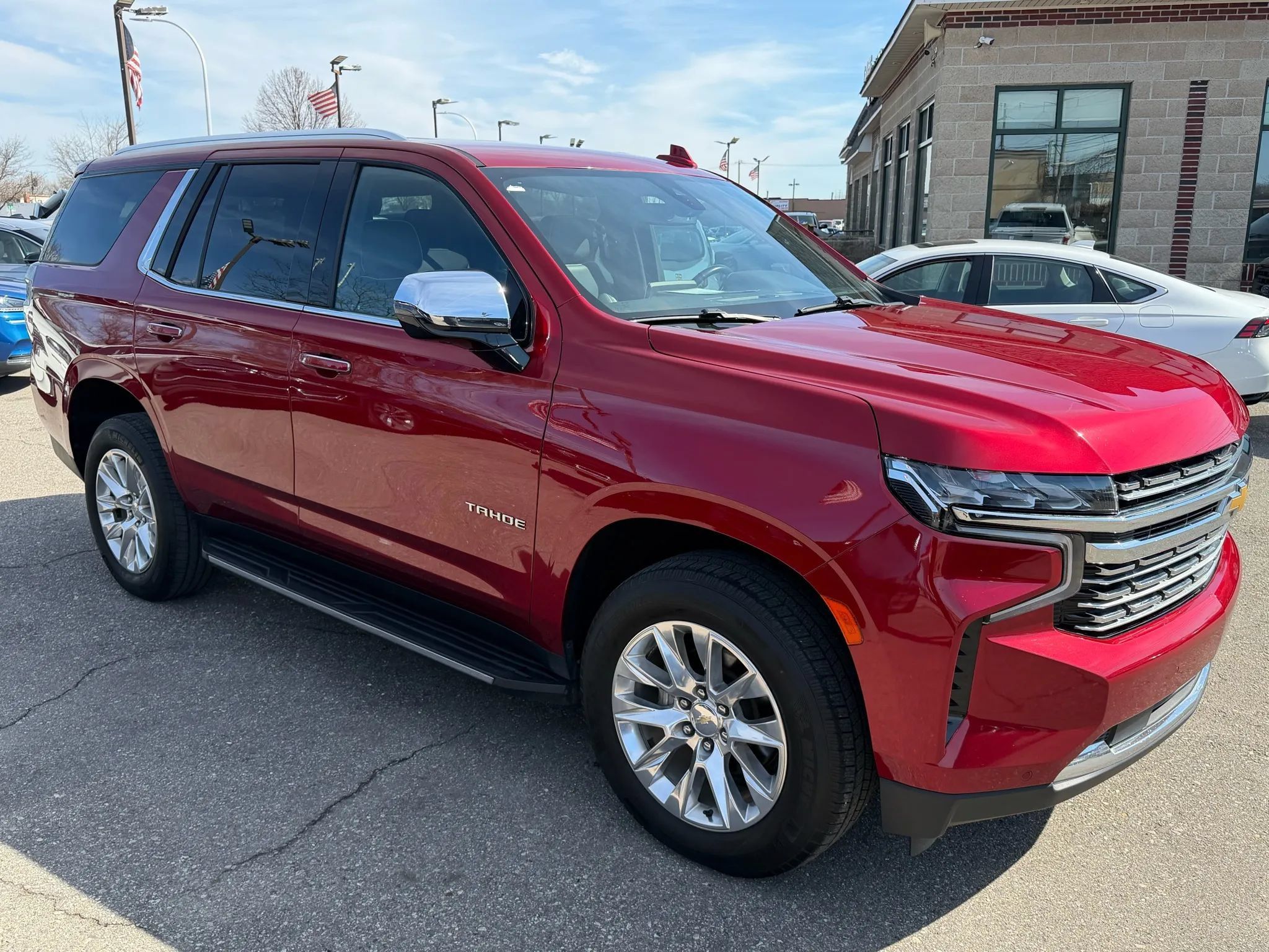 Used 2021 Chevrolet Tahoe Premier AWD/4WD image 8