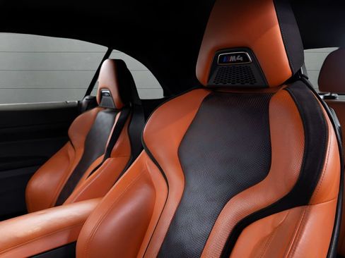 Used 2023 BMW M4 xDrive Competition AWD/4WD image 2