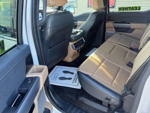 Used 2021 Ford F150 Lariat w/ Equipment Group 502A High image 9