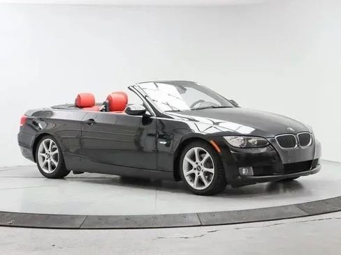 Used 2007 BMW 328i Convertible image 1