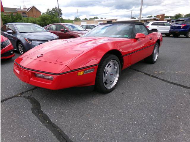 Used 1989 Chevrolet Corvette Convertible RWD image 1