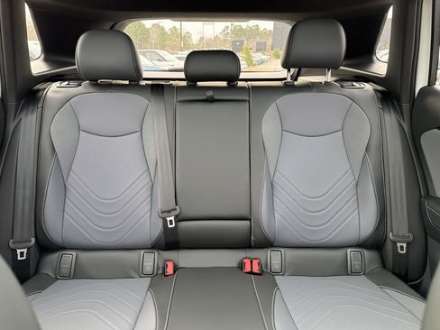 New 2026 Volkswagen Tiguan SE R-Line image 30