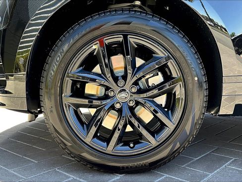 New 2026 Land Rover Range Rover Velar Dynamic SE image 12