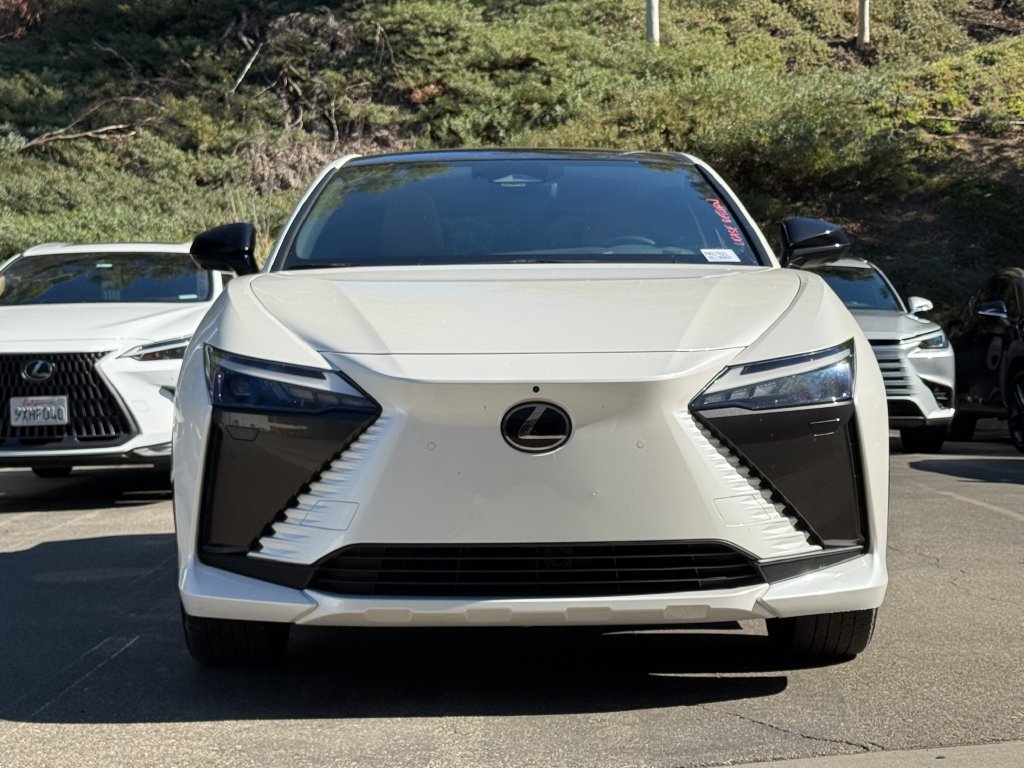 Used 2023 Lexus RZ 450e Premium w/ Technology Package AWD/4WD image 4