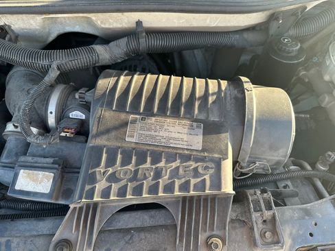 Used 2014 GMC Savana 3500 image 25