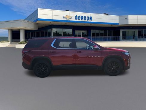 Used 2023 Chevrolet Traverse LT FWD image 7