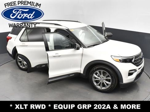 Used 2020 Ford Explorer XLT w/ Equipment Group 202A image 34