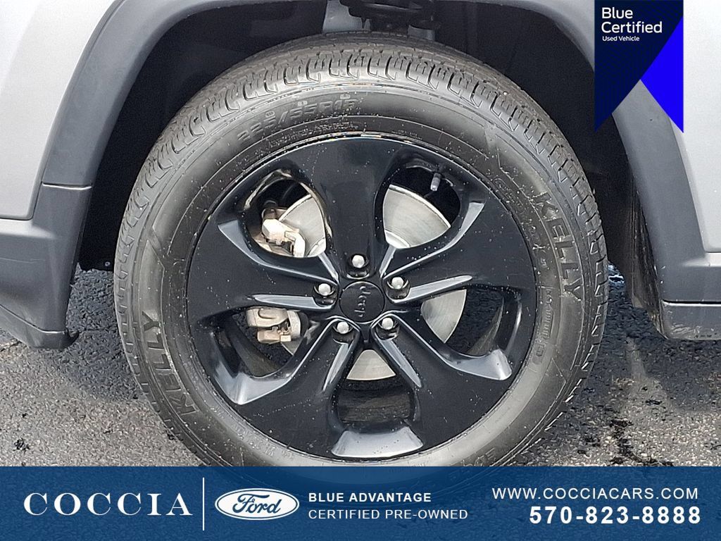 Used 2019 Jeep Compass Latitude AWD/4WD image 8