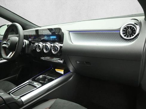 New 2026 Mercedes-Benz GLA 250 4MATIC image 27