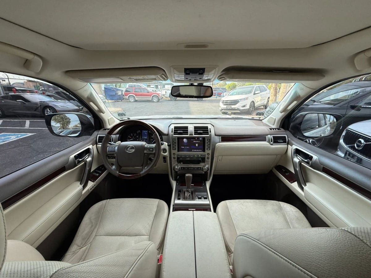 Used 2014 Lexus GX 460 w/ Premium Package AWD/4WD image 46