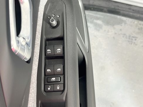 Used 2022 Jeep Compass Latitude AWD/4WD image 17