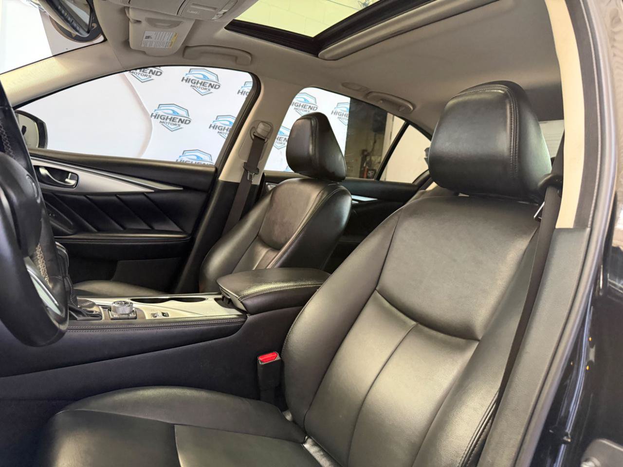 Used 2019 INFINITI Q50 Luxe w/ Essential Package (3.0T Luxe) AWD/4WD image 16