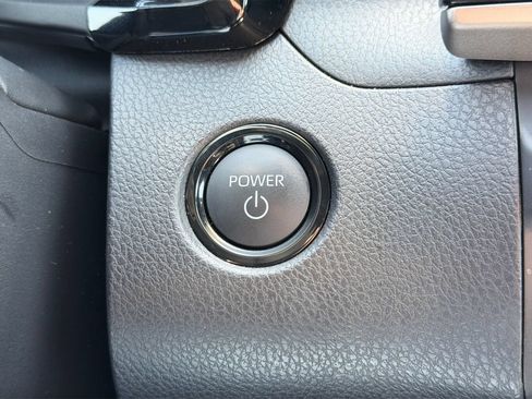 Used 2026 Toyota Camry Hybrid AWD/4WD image 16