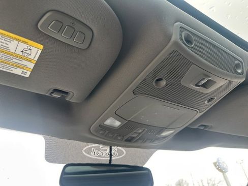 Used 2015 Ford F150 Lariat w/ Equipment Group 501A Mid image 38