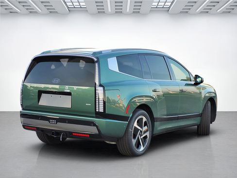 New 2026 Hyundai Ioniq 9 Calligraphy image 5