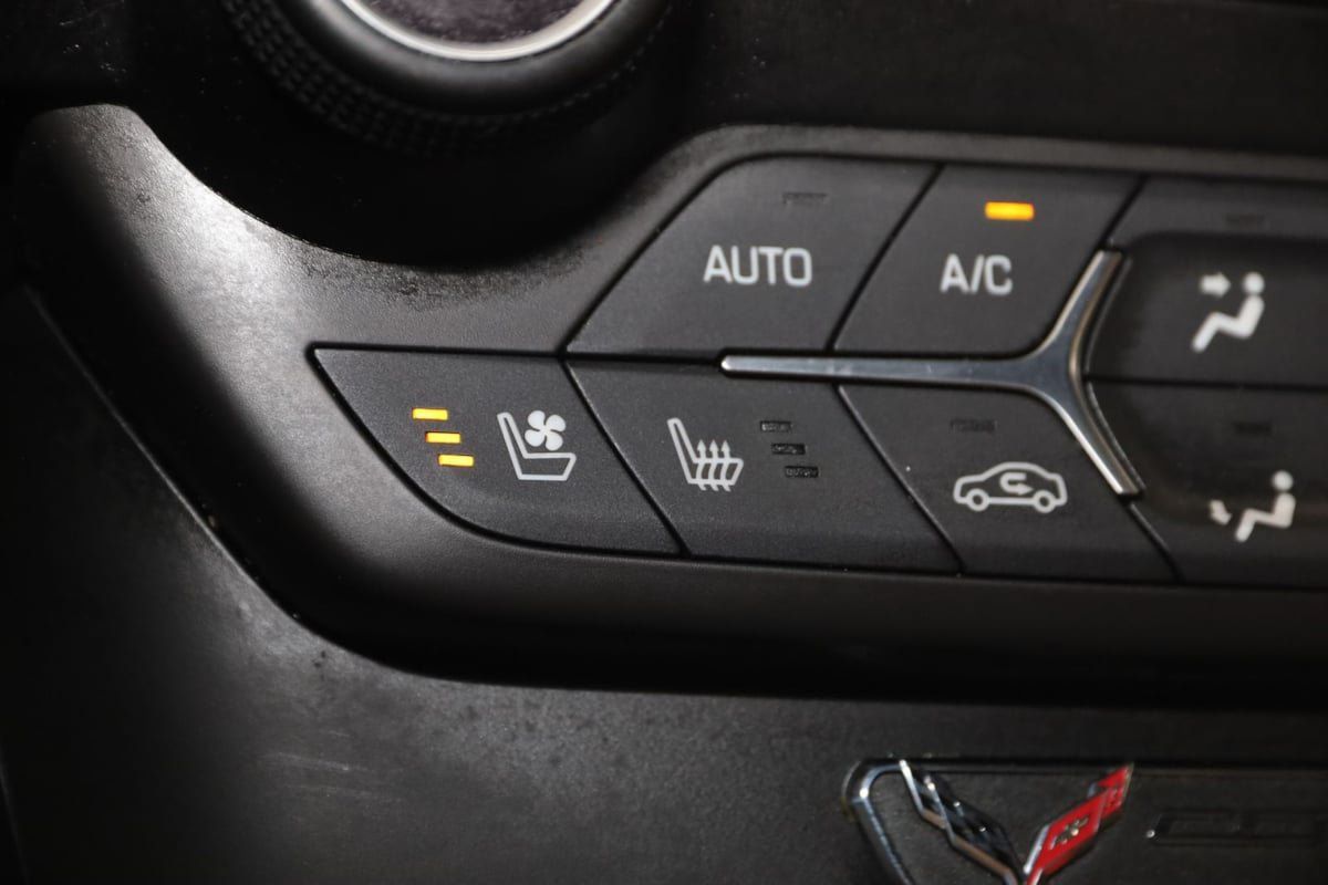 Used 2016 Chevrolet Corvette Stingray Coupe w/ 2LT Preferred Equipment Group RWD image 8