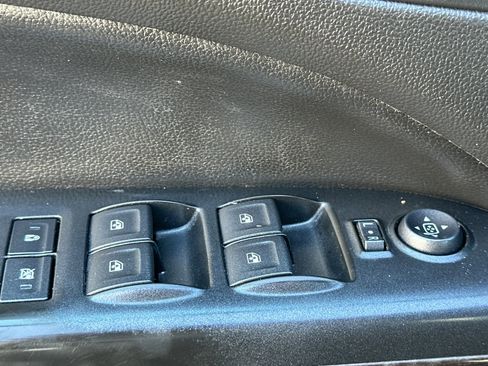 Used 2016 GMC Canyon SLT w/ Driver Alert Package image 12