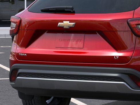 New 2026 Chevrolet Trax LT image 14