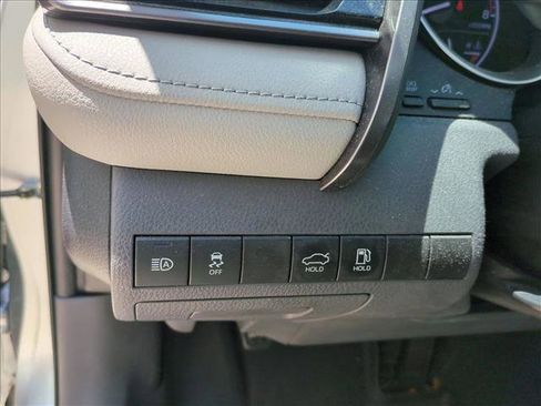 Used 2022 Toyota Camry LE FWD image 13