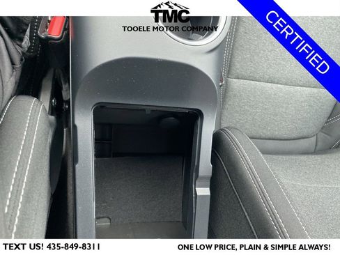 Used 2024 Ford Mustang Coupe image 17