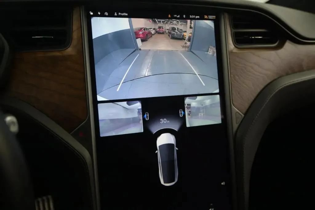Used 2020 Tesla Model X Long Range AWD/4WD image 27