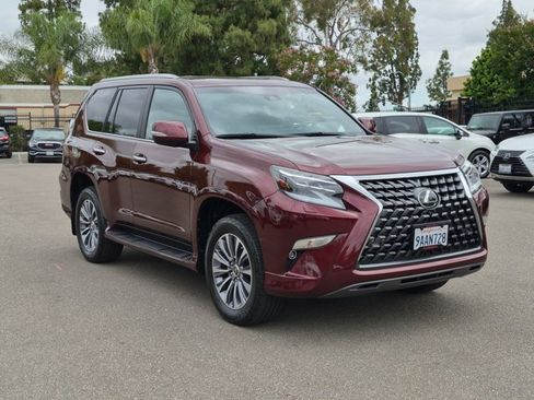 Used 2022 Lexus GX 460 Luxury w/ Off Road Package AWD/4WD image 4