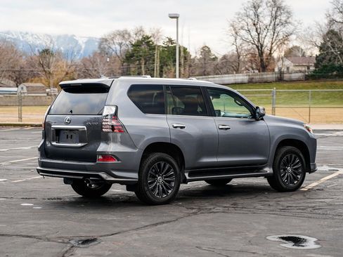 Used 2023 Lexus GX 460 Premium image 5