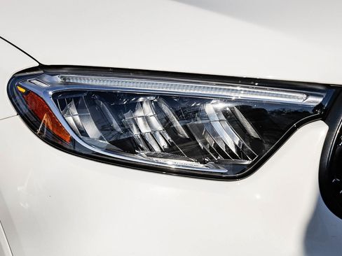 Certified 2023 Mercedes-Benz GLC 300 4MATIC image 7