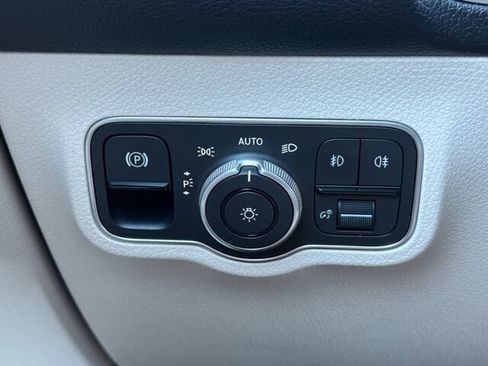 Certified 2026 Mercedes-Benz GLB 250 image 34