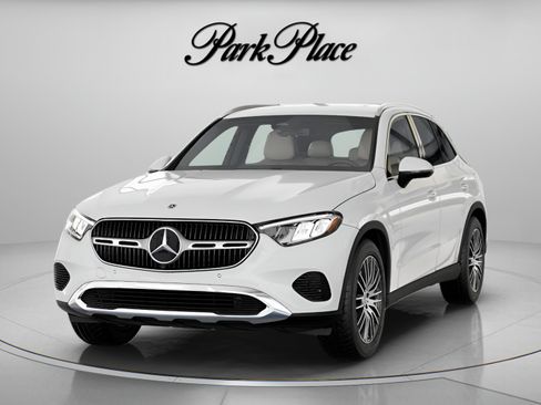 Used 2026 Mercedes-Benz GLC 300 image 37
