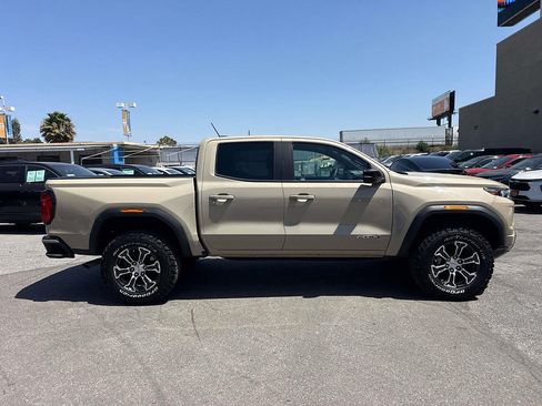 Used 2023 GMC Canyon AT4 AWD/4WD image 2