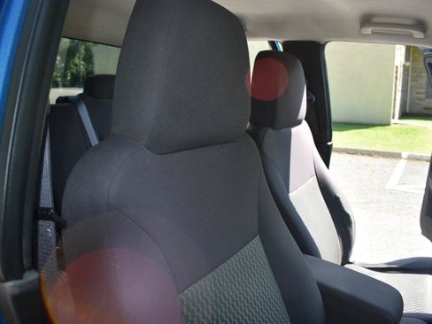 Used 2012 Chevrolet Colorado LT AWD/4WD image 21