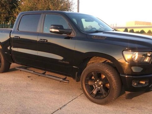 Used 2020 RAM 1500 Big Horn AWD/4WD image 1
