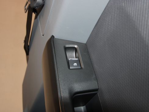 New 2025 Ford F150 XL w/ Equipment Group 103A High image 22