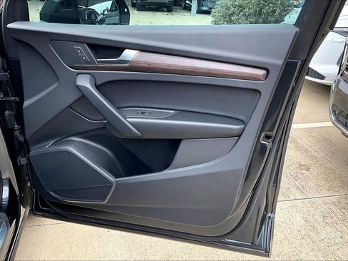 Used 2025 Audi Q5 2.0T Premium image 20