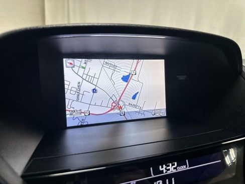 Used 2015 Honda Pilot Touring image 12