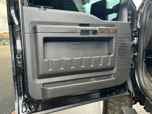 Used 2015 Ford F250 Platinum w/ FX4 Off-Road Package image 10