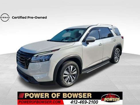 Certified 2022 Nissan Pathfinder SL w/ Lighting Package (N92) image 1