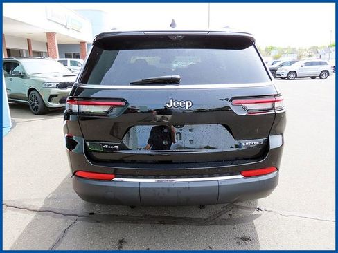 Certified 2023 Jeep Grand Cherokee L Limited w/ Luxury Tech Group II AWD/4WD image 6
